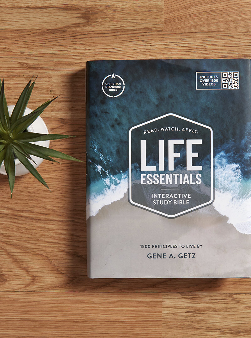 The Life Essentials Bible Review and Giveaway You Won’t Want to Miss